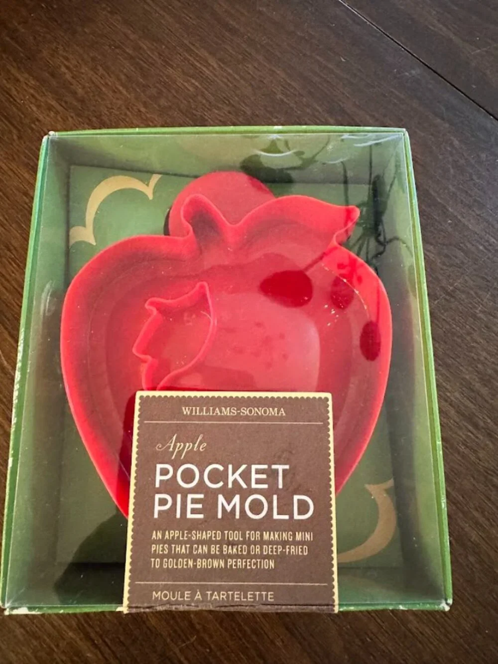 Williams Sonoma Apple Pocket Pie Mold Brand New